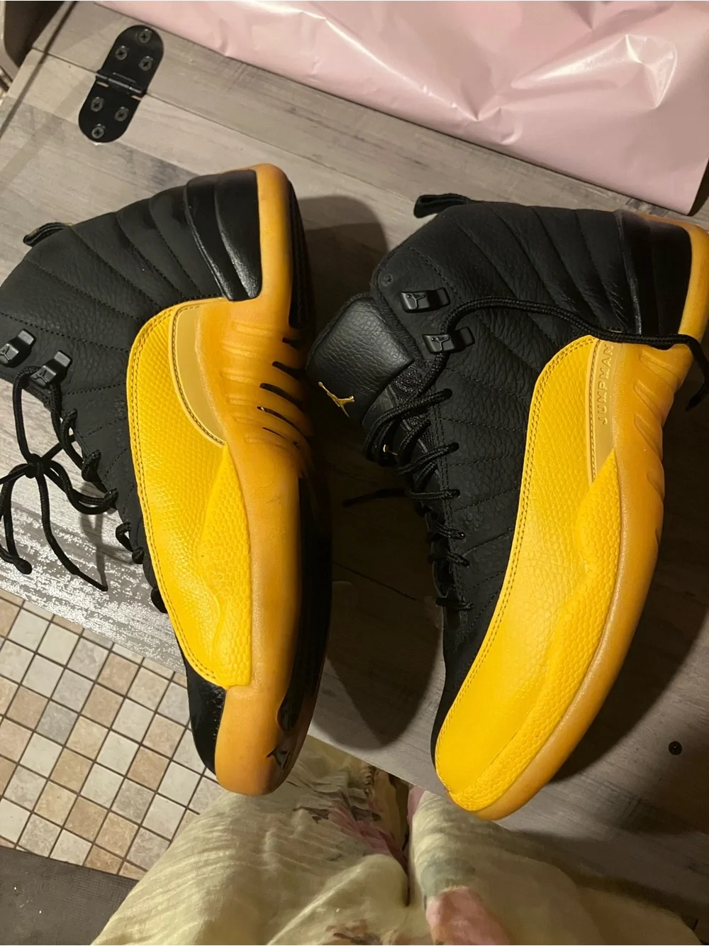 Jordan Air Jordan 12 Retro Black and University Gold Men’s Sneakers-size 10